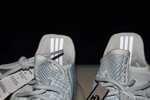 White Yeezy Cloud FW3043 350 Adidas V2 Boost 0710